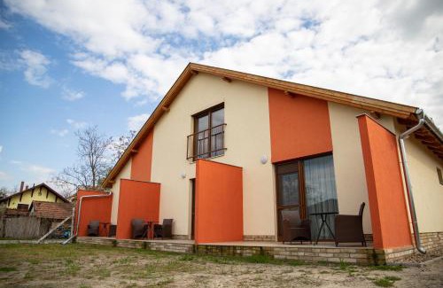 Morahalom Apartment | Rozmaring Apartmanház
