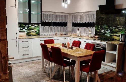 Zamosc Ski Chalet | Roztocze 3 kroki od sosny