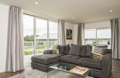 Ruakaka House | Ruakaka Sands - Ruakaka Holiday Home