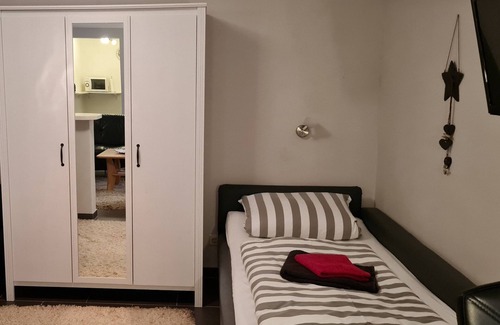Putlitz Apartment | Ruhig Gelegenes Ferien-appartement mit Separatem Zugang auf Grünem Grundstück