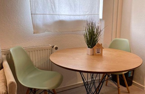 Ziegelhof Apartment | Ruhiges Retreat Souterrain-Apartment Werbach nähe Pferdemarkt W31