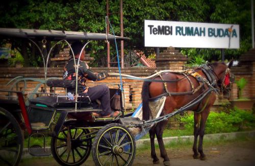 Timbulharjo Resort | Rumah Budaya Tembi - Historical Home