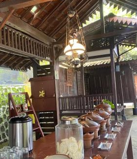Patuk Bed & Breakfast | Rumpal Cafe dan Vila