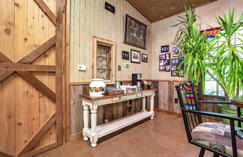 Waco Apartment | Runnin' Bird Haus Waco Magnolia
