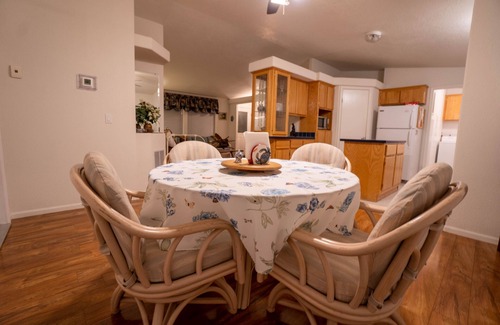 Chiloquin House | Running Bear · Running Bear on Fort Creek-CraterLake Bungalows