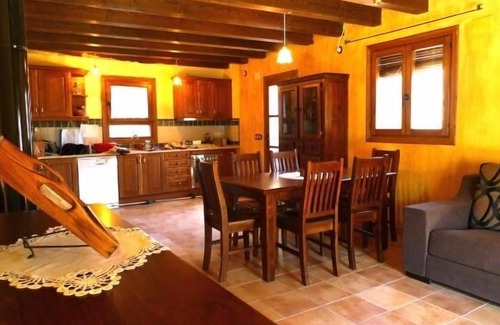 Os de Balaguer Cottage | Rural apartment L'Abadia de Cal Bessó for 6 people