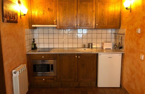 Tavertet Cottage | Rural apartment L'Alzina for 2 people