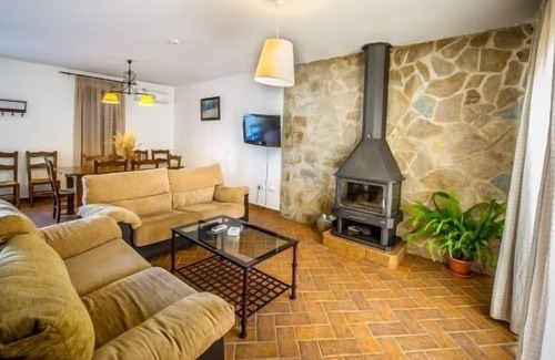 Cardena Cottage | Rural apartment La Venta del Charco for 8 people