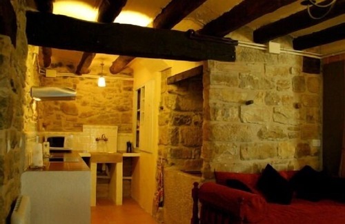 Les Piles Cottage | Rural apartment Les Cavallerisses for 4 people with jacuzzi