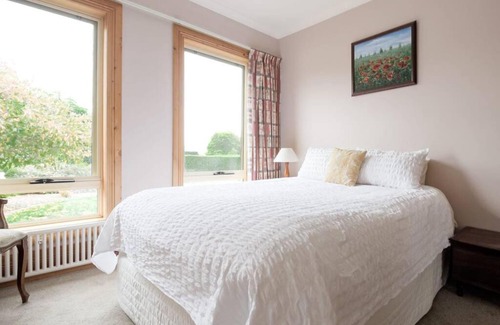 Relbia Apartment | Rural apartment with stunning views!
