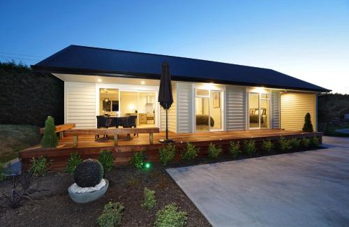 Tamahere House | Rural Eco Escape in Hamilton Getaway with EV