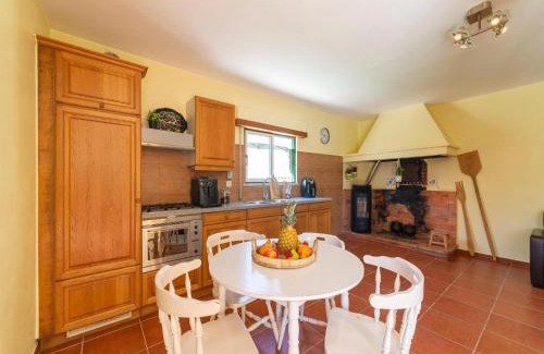 Camparca House | Rural holiday home in Netos-Almagreira with shared pool