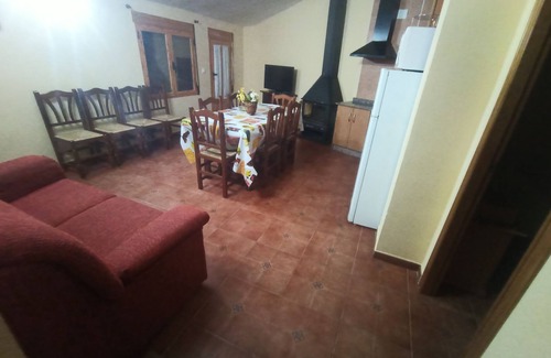 Alcala del Jucar Cottage | Rural house "casa del cerro" barbecue fireplace patio 350m, river beach 5min