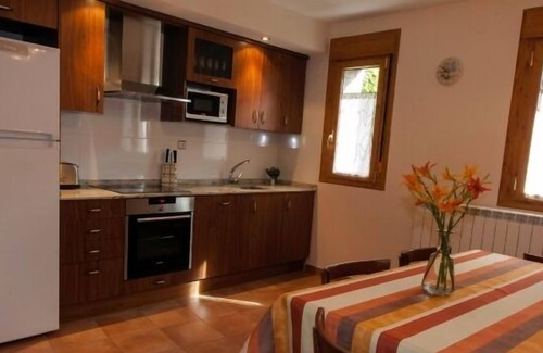 Mediano Cottage | Rural house (full rental) Rural Tourism Housing "O trujar" for 5 people