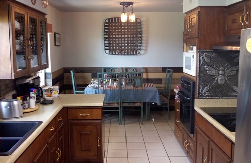 Dublin Bed & Breakfast | Rural Oasis - Cowboy's Private Room & Private Bathroom
