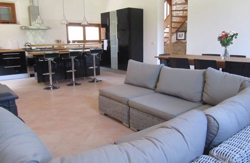 Gualdo Villa | Rural Villa, Large Private Saltwater Pool, Diving Board Mountain & Village Viewn