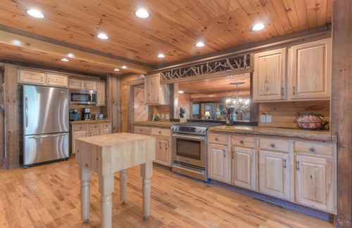 Blue Ridge Cabin | Rushing Waters- Blue Ridge GA