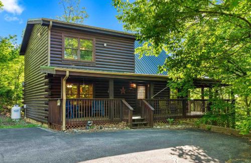 Sevierville House | Rustic 3br Cabin Near Lake with Hot Tub