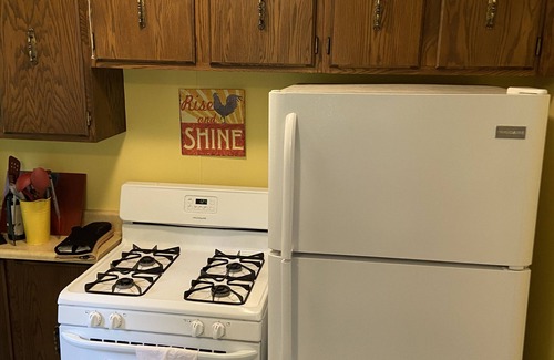 Oostburg Cottage | Rustic 3BR cottage on beach, 40 min from downtown Milwaukee.