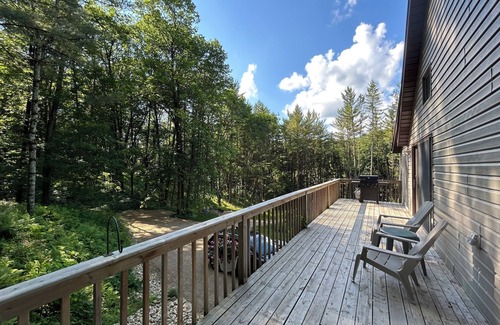 Ontario House | Rustic and charming Cabin close to the Kickapoo River.