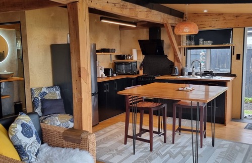 Charleston Cottage | Rustic Beach Front Cottage Charleston NZ