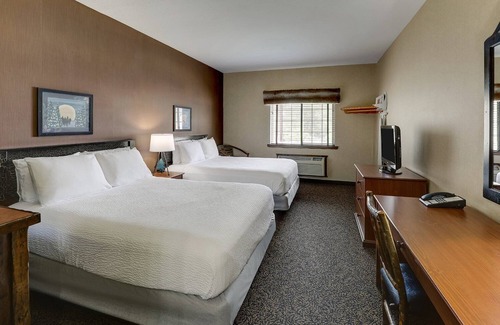 Columbia Hotel | Rustic & Homely Columbia Retreat! Heated Pool, Pet-friendly | 3 Units