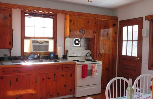 Lottsburg House | Rustic Quaint Cottage With Spectacular Views