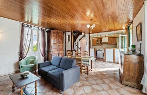 Loubejac House | Rustic Retreat for Families