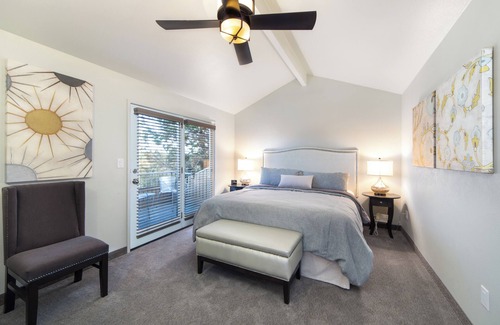 Redmond Hotel | Rustic Retreat Perfect for Peaceful Stay | Pools and Scenic River Walks Access