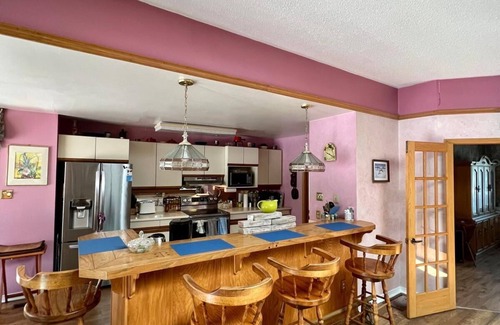 Oro Station Cottage | Rustic Retreat: Spacious Cottage with Private Saltwater Pool and Sauna