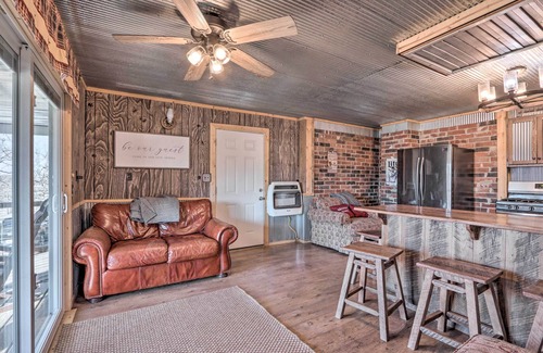 Flemington Cabin | Rustic Retreat - Steps to Pomme De Terre Lake