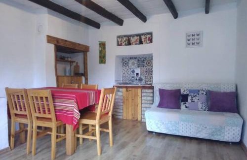 Polski Trambesh Apartment | Rustic Village Retreat