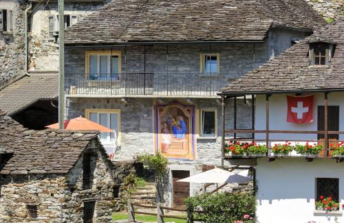 Lavertezzo Ski Chalet | Rustico Luchessa Valle Verzasca