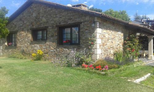 Santa Maria de la Alameda Villa | Ruta Del Aguila alojamiento turístico de calidad