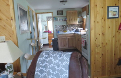 Barbeau Cottage | Ruthie's CottagenCharming 3-bedroom cottage with WiFi in Barbeau. 20 m Sault, Mi