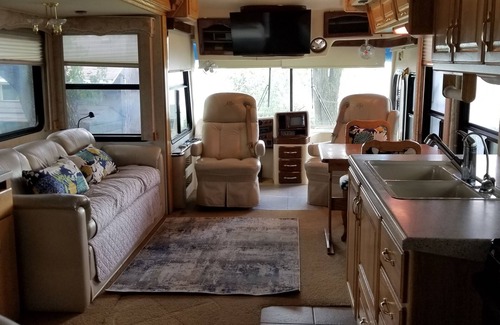 Maple Lake House | RV Life on a Beautiful lake with sunsets, great fishing, swimming and peace.
