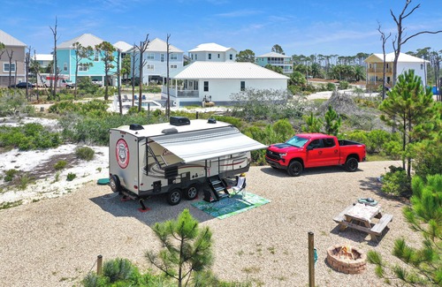 Port St. Joe RV Rental | RV Lot, Close To Beach, Full Srv ~ Salty Turtle