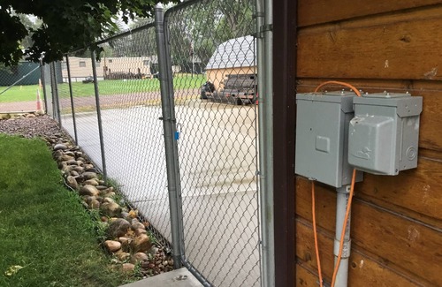 Cascade House | RV Parking spot along the Missouri river