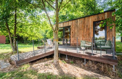 Mladec Other | Rybník Plovoucí Sauna Glamping