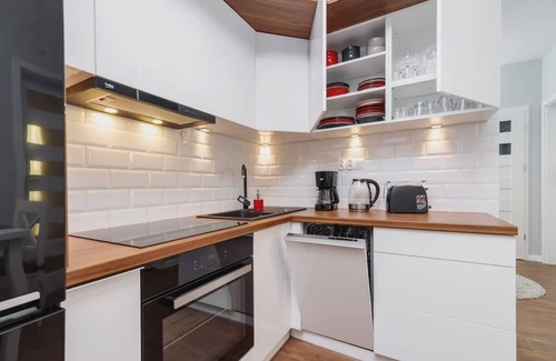 Krakow Apartment | Rydlówka 19 | Colorful Cracow Apartment | Parking