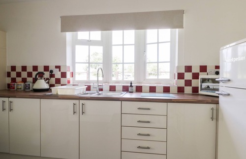 Winestead House | RYEBY GARTH, pet friendly, character holiday cottage in Patrington