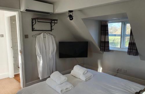 Wilmslow House | Rylands Farm Guest House