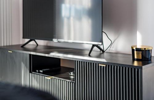 Rzeszow Apartment | RZ SuperApart Prymasa 1000-lecia 6a ROOMS VIP LOUNGE