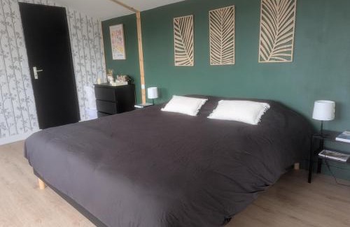 Le Mayet-de-Montagne Apartment | Séjour bien-être