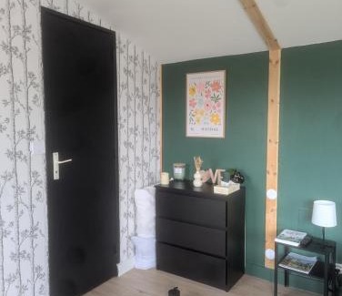 Le Mayet-de-Montagne Apartment | Séjour bien-être
