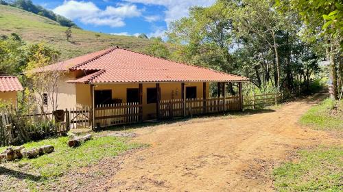 Resende Costa House | Sítio Cangumbim