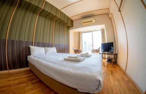 Shikitsuhigashi House | S-Presso Namba Parks Street