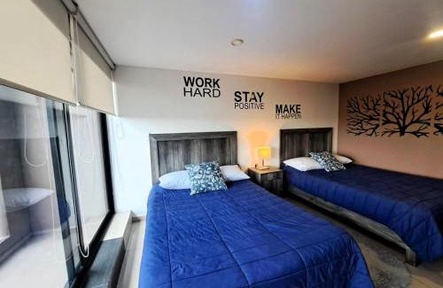 Ciudad Lopez Mateos Apartment | S07 DOBLE CAMA MATRIMONIAL Premium Suite Frente al TEC CEM con Cocineta WiFi Balcón Parking Terraza