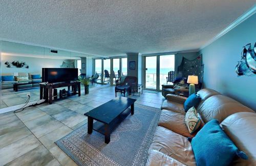 Villa Sabine Apartment | Sabine Yacht & Racquet #5F
