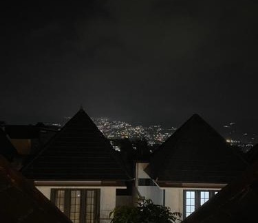 Oro Oro Ombo Villa | Sabrina Sweet Villa Batu walking distance Jatim Park 2